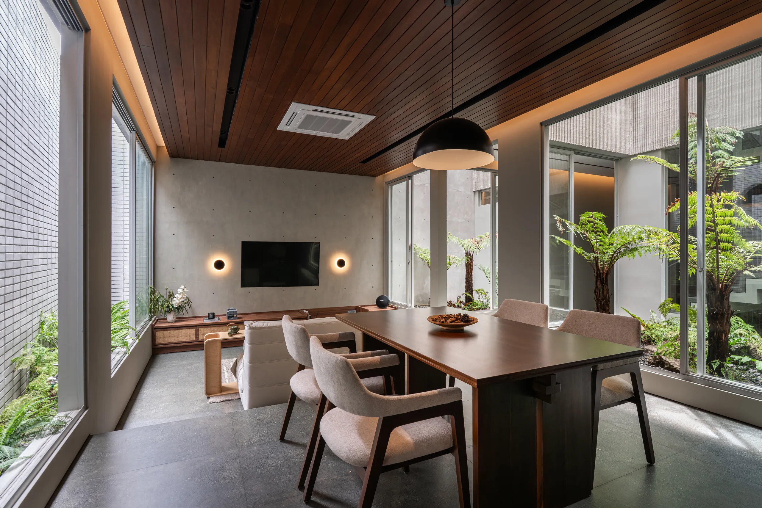 AA House gallery photo 3