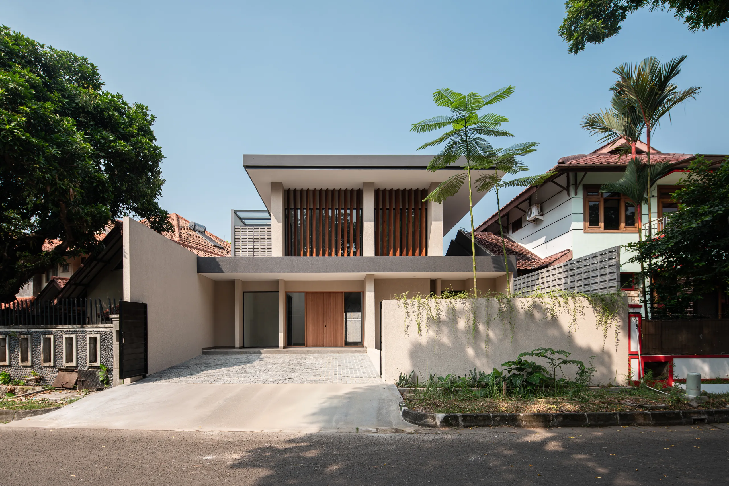 Louver House gallery photo 3