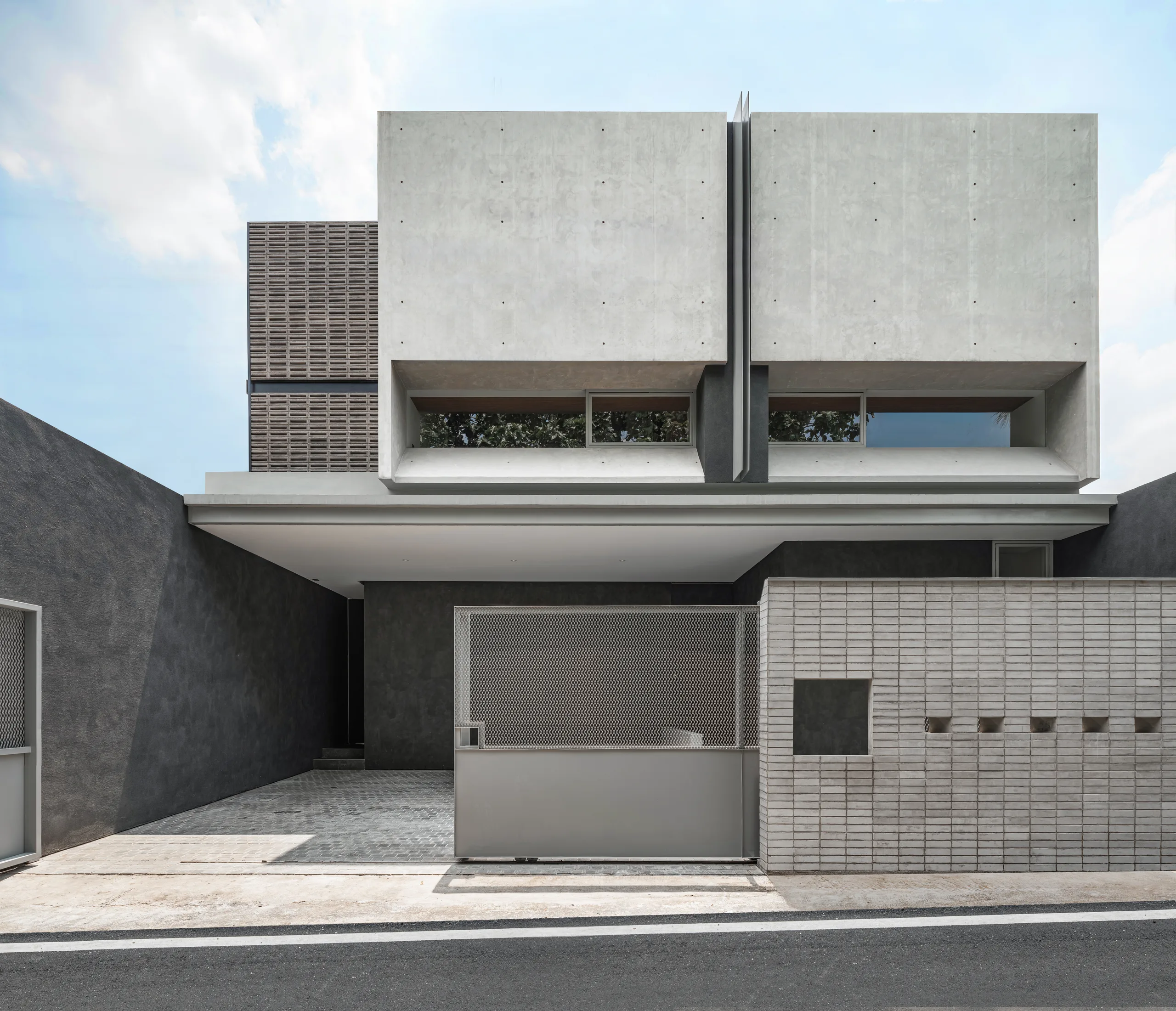 AA House gallery photo 12